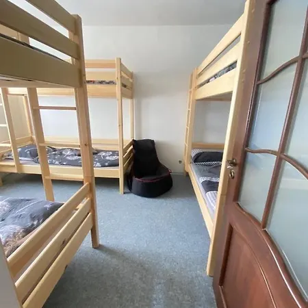 Apartment Fly5 Gaming Spot